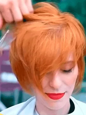 Corte-cabelo feminina